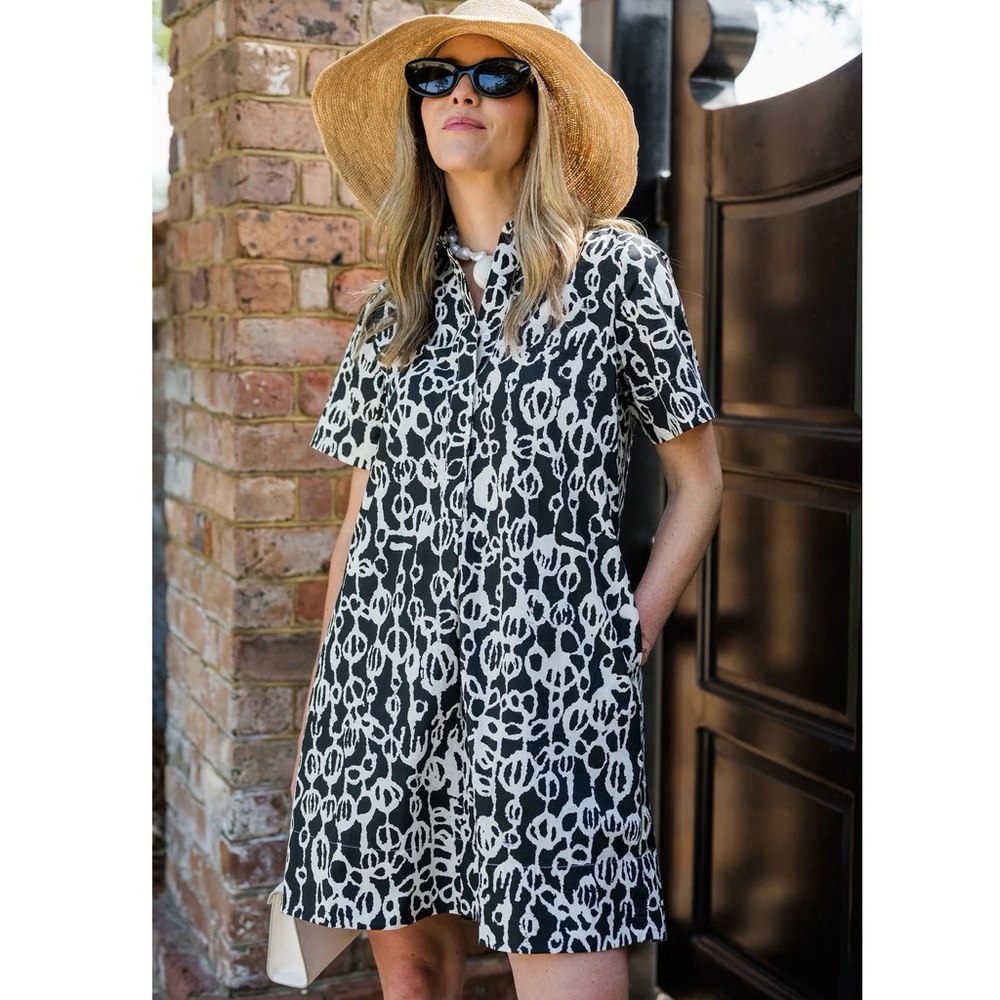 Duffield Lane || Enid A-Line Shirt Dress‎ Mini Shadow Vines Black Floral L NWT